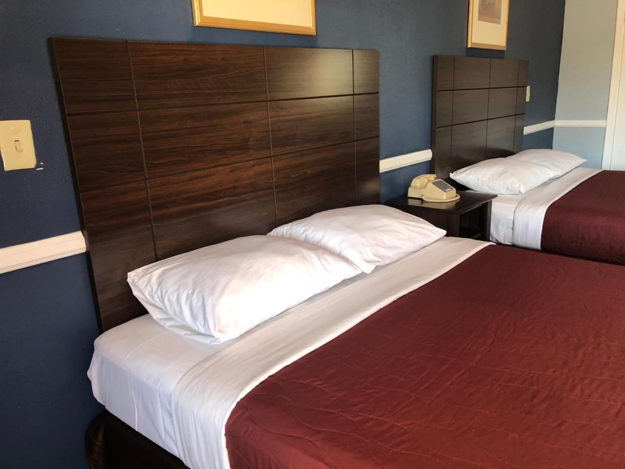 Whittier Travel Inn Buitenkant foto