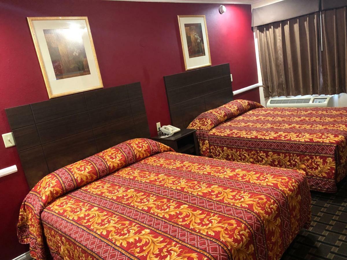 Whittier Travel Inn Buitenkant foto
